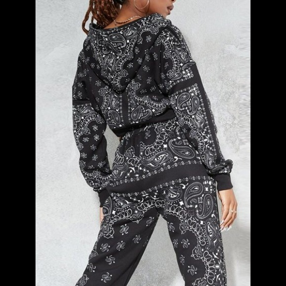 2Pc Cashew Print Zip ⬆️ Jacket W/Baby Blue Strings On Joggers Throw Back Outfit - Picture 5 of 9